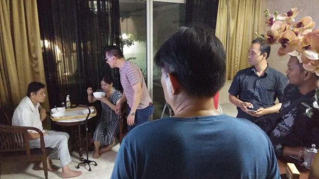 Istri Tega Pukuli Suami yang Stroke Pakai Tongkat, Diduga Gangguan Jiwa
