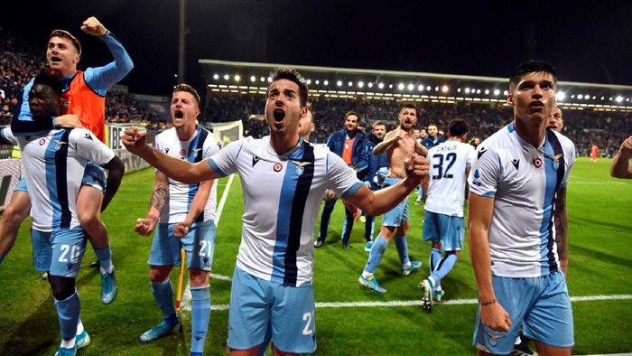 Cagliari Calcio v SS Lazio - Serie A
CAGLIARI, ITALY - DECEMBER 16: Jony Rodriguez of SS Lazio celebrates after winning the Serie A match between Cagliari Calcio and SS Lazio at Sardegna Arena on December 15, 2019 in Cagliari, Italy. (Photo by Marco Rosi/Getty Images)