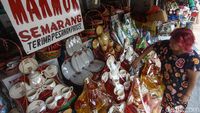 Geliat Pedagang Parcel Natal di Barito