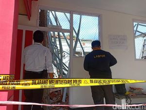 Polisi Cek Kekuatan Bangunan SDN di Jember yang Atapnya Ambruk