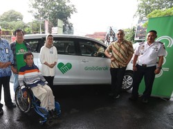 Bantu Mobilitas Disabilitas, Grab Luncurkan GrabGerak di Semarang