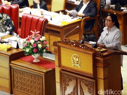 Buka Masa Sidang, DPR Kebut Pembahasan Omnibus Law-Perppu Pilkada