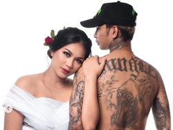 Istri Lahirkan Bayi Perempuan, Young Lex Masih Tutupi Wajah Sang Anak
