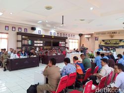 Libur Nataru, Polres Probolinggo Atensi Exit Tol Paspro Leces