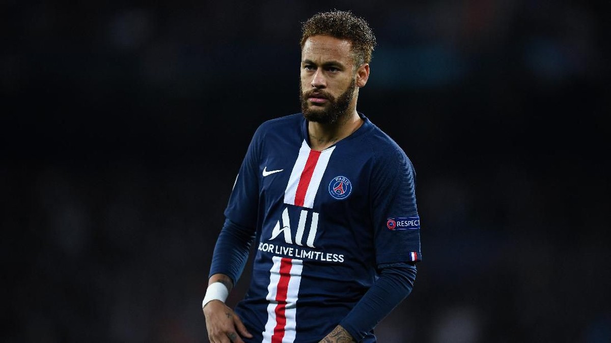 Neymar tidak lagi ingin meninggalkan PSG. (Foto: David Ramos / Getty Images)