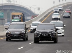 Tol Layang Japek Lebih Enak daripada Tol di Bawahnya?