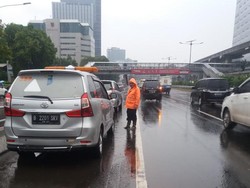 Banjir di Tol Dalam Kota Sudah Surut, Lalin ke Cawang Kembali Normal