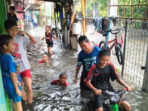 PDIP: Anies Kurang Mampu Komando Anak Buah Atasi Banjir