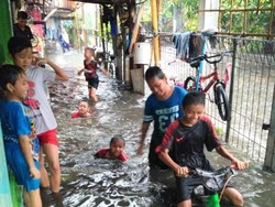 PDIP: Anies Kurang Mampu Komando Anak Buah Atasi Banjir