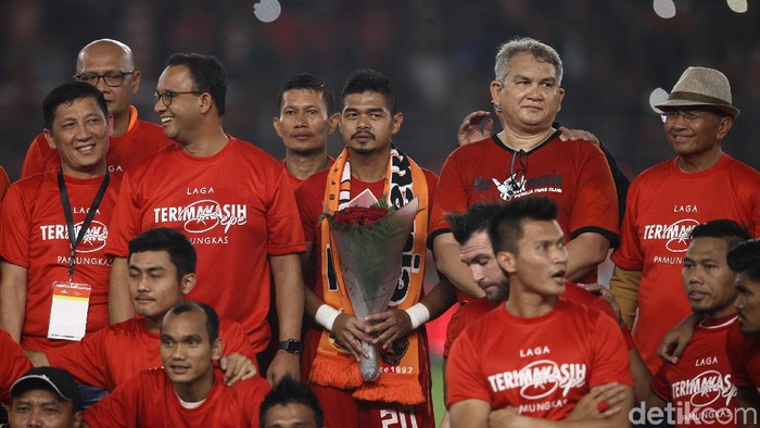 Pidato Pensiun Bambang Pamungkas Tak Menangis Tapi Hati Berdarah