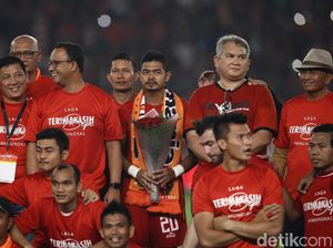 Pidato Pensiun Bambang Pamungkas: Tak Menangis, tapi Hati Berdarah Pidato Pensiun Bambang Pamungkas: Tak Menangis, tapi Hati Berdarah