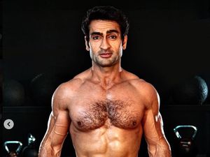 Aktor The Eternals Terima Langganan Gratis Situs Porno Selama 10 Tahun