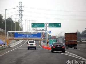 Mau Masuk Tol Layang dari Cikampek, Siap-siap Ambil Lajur Kiri Mau Masuk Tol Layang dari Cikampek, Siap-siap Ambil Lajur Kiri
