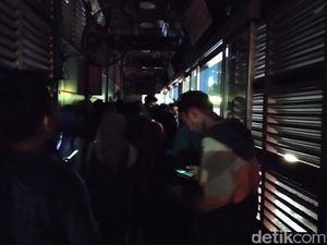Lampu dan Sistem E-Ticketing Halte TransJ LIPI Sempat Mati 2 Jam