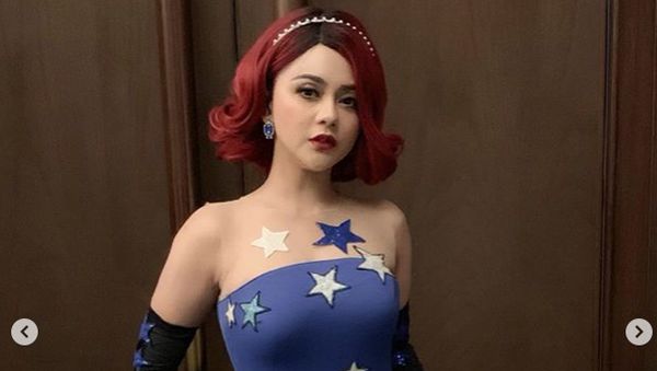 Gaya Jenita Janet yang Sebentar Lagi Jadi Janda
