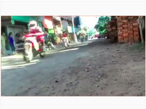 Serasa Isle of Man TT, Pemotor Ini Balapan di Jalanan Kampung Serasa Isle of Man TT, Pemotor Ini Balapan di Jalanan Kampung