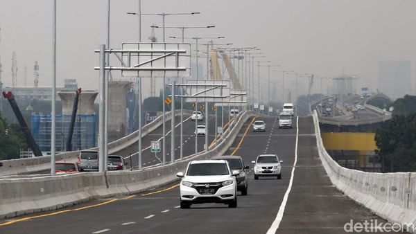 Potret Jalan Tol Layang Japek yang Disebut Bikin Mual dan Pusing