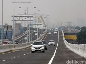 Kemenhub Imbau Masyarakat Tak Paksakan Diri Lewat Tol Japek Layang Kemenhub Imbau Masyarakat Tak Paksakan Diri Lewat Tol Japek Layang
