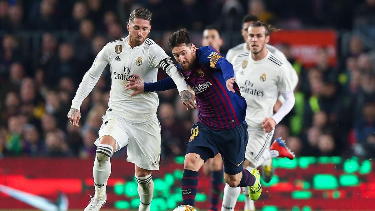 Sergio Ramos sering berduel dengan Lionel Messi sepanjang El Clasico (Foto: Photo by Angel Martinez/Getty Images)