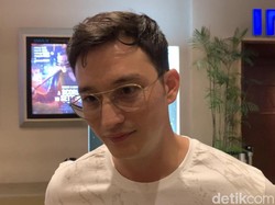 Sempat Ditunda, Mike Lewis Bicara Rencana Nikah dengan Janisaa Pradja