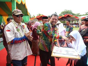 Beri Layanan Sosial, Tim Ekspedisi Kemensos Susuri Kalsel Bantu Warga