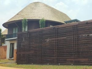 Potret Central Park Of Jakarta, Hutan Kota Plataran