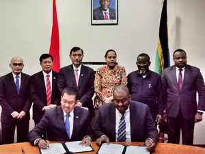 Luhut Bawa BUMN RI Garap Proyek Rp 700 M di Tanzania
