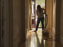 Duh! TKI di Malaysia Dikurung dan Tak Digaji 2 Tahun, Diberi Makanan Sisa