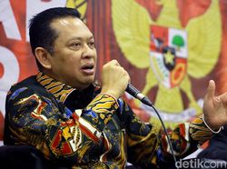 Ketua MPR Minta Semua BUMN Jasa Asuransi & Pensiun Diaudit BPK
