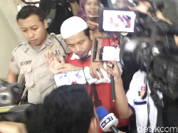 Zul Zivilia dari TKI hingga Masuk Bui