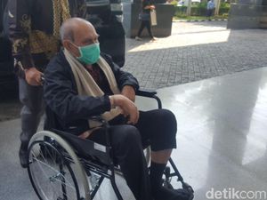 Video: Kivlan Zen Sebut Kasusnya Direkayasa dan Perintah Wiranto Video: Kivlan Zen Sebut Kasusnya Direkayasa dan Perintah Wiranto