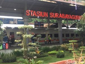 KA Ranggajati Gangguan Listrik, Penumpang Kepanasan Hingga Mau Pingsan KA Ranggajati Gangguan Listrik, Penumpang Kepanasan Hingga Mau Pingsan