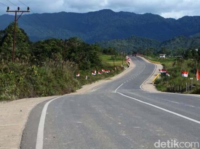 Bakal Dicek Jokowi, Ini Proyek Jalan Perbatasan RI-Malaysia