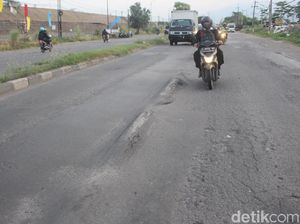 Suara Warga Sidoarjo Tolak Penutupan Jalan Raya Porong Lama Suara Warga Sidoarjo Tolak Penutupan Jalan Raya Porong Lama