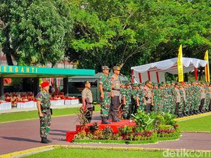 Panglima TNI-Kapolri Pimpin Apel Pengamanan Natal dan Tahun Baru di Medan