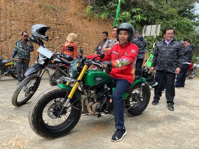 Ini Motor Custom Jokowi saat Cek Jalan Perbatasan RI-Malaysia