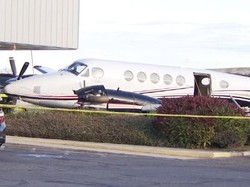 ABG 17 Tahun di AS Curi Pesawat dan Tabrak Pagar Bandara