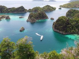 Kronologi Kejadian Kapal Kandas di Pulau Wayag Raja Ampat Kronologi Kejadian Kapal Kandas di Pulau Wayag Raja Ampat