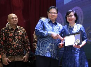 BNI Raih Penghargaan Penyalur KUR Terbaik Tahun 2019 BNI Raih Penghargaan Penyalur KUR Terbaik Tahun 2019