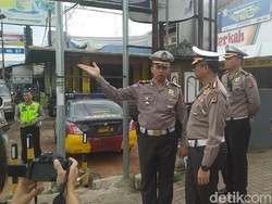 Pakai Mobil Bak Terbuka Saat Nataru, Wisatawan di Garut Akan Ditilang