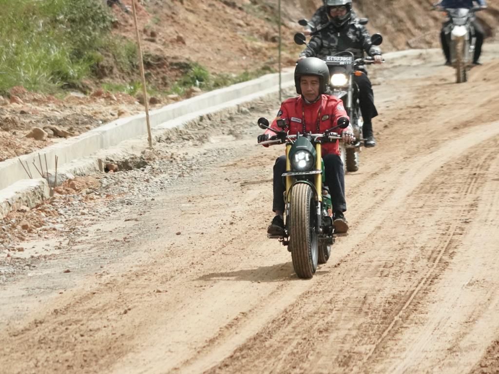 Jokowi Mau Bangun 4 Pos Perbatasan Baru Rp 1 Triliun di Kaltara Jokowi Mau Bangun 4 Pos Perbatasan Baru Rp 1 Triliun di Kaltara