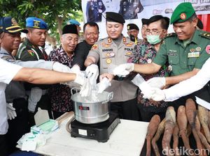Puluhan Knalpot Brong dan Ratusan Liter Miras Dimusnahkan