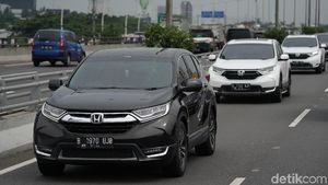 Naik Honda CR-V, Tol Layang Japek Dilibas Dalam 27 Menit