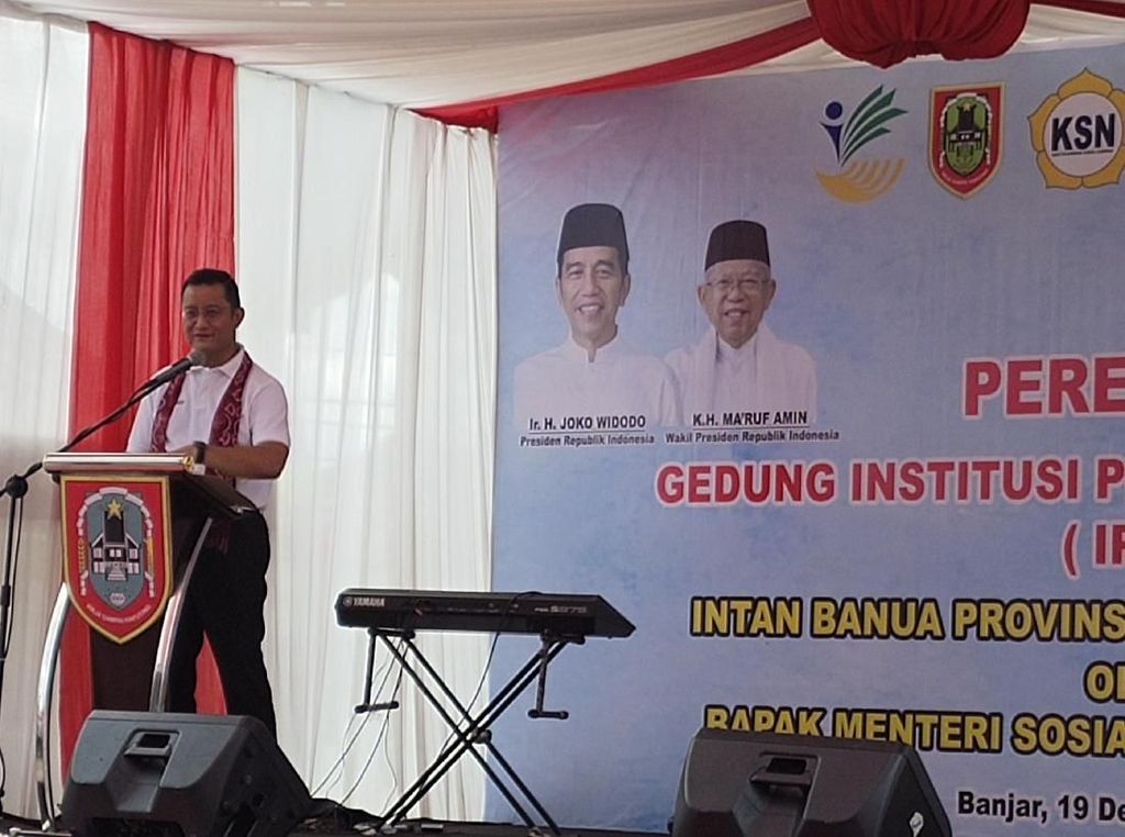 Mensos Juliari: Akan Ada 10 Juta Penerima PKH Tahun Depan Mensos Juliari: Akan Ada 10 Juta Penerima PKH Tahun Depan