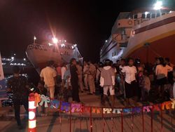 4 Kapal Sandar Angkut 2.500 Penumpang Nataru di Ambon