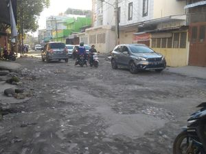 Jalan di Medan Banyak Berlubang, Wakil Ketua DPRD: Terkesan Kurang Diurus