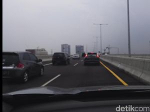Tol Layang Japek Harusnya Punya Pintu Exit Tiap 10 km Tol Layang Japek Harusnya Punya Pintu Exit Tiap 10 km