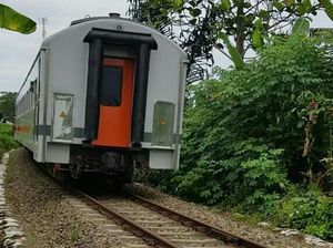 Sempat Tertimbun Longsor, Jalur KA Tebing Tinggi Kembali Beroperasi
