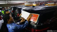 Berburu Penunggak Pajak di Mal Pacific Place