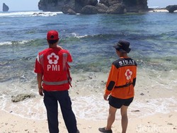 Mahasiswa Universitas Brawijaya Hilang Terseret Ombak Pantai Watu Leter